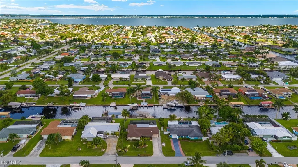 3021 SE 17th Avenue Cape Coral FL 33904