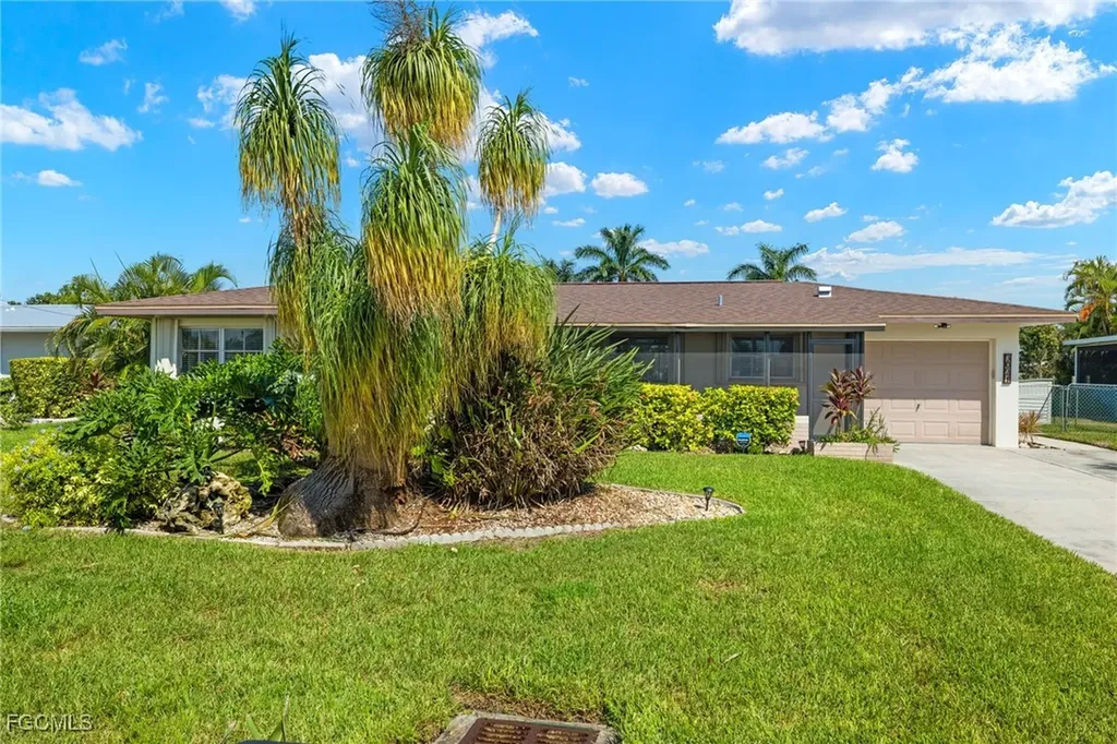3021 SE 17th Avenue Cape Coral FL 33904