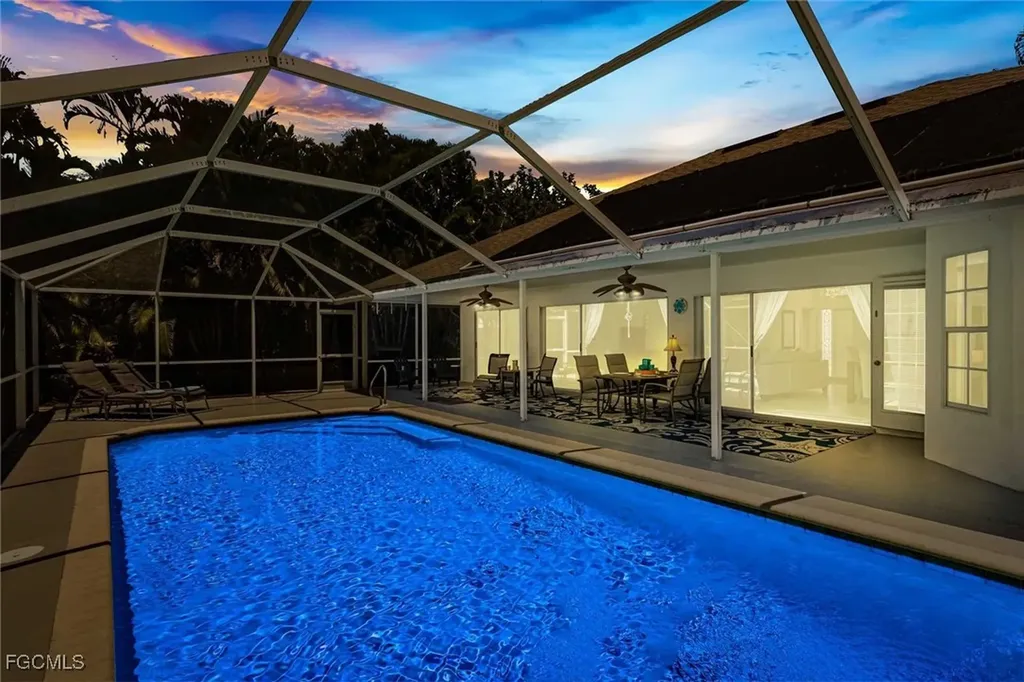 620 SE 21st Terrace Cape Coral FL 33990