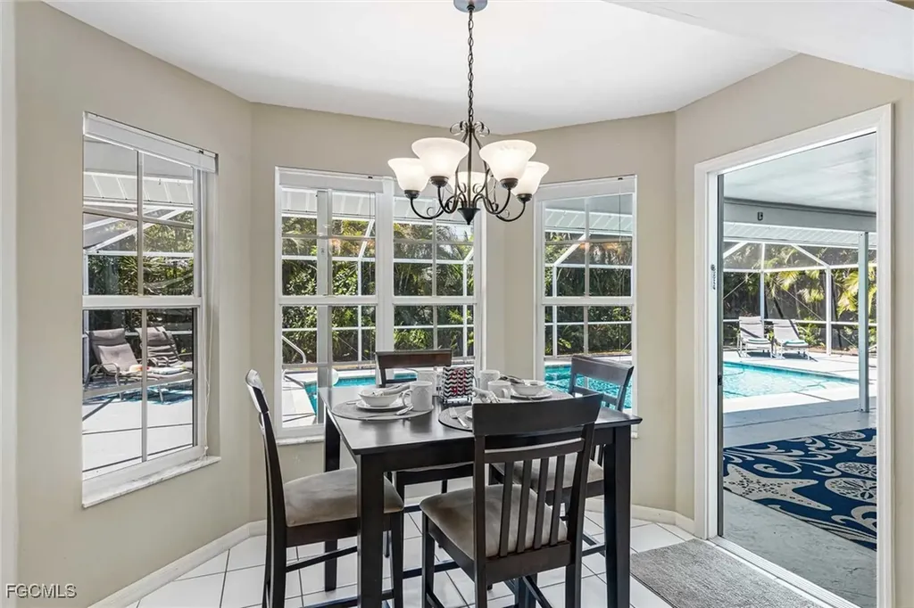 620 SE 21st Terrace Cape Coral FL 33990