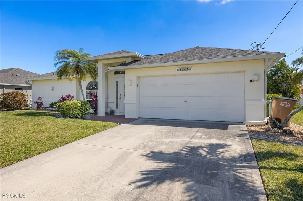 2305 SW 19th Place Cape Coral FL 33991