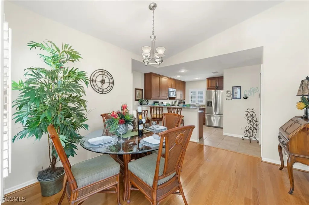 2305 SW 19th Place Cape Coral FL 33991