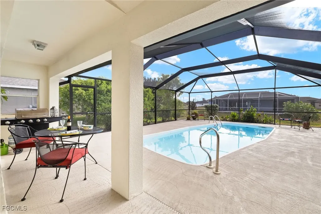 2305 SW 19th Place Cape Coral FL 33991