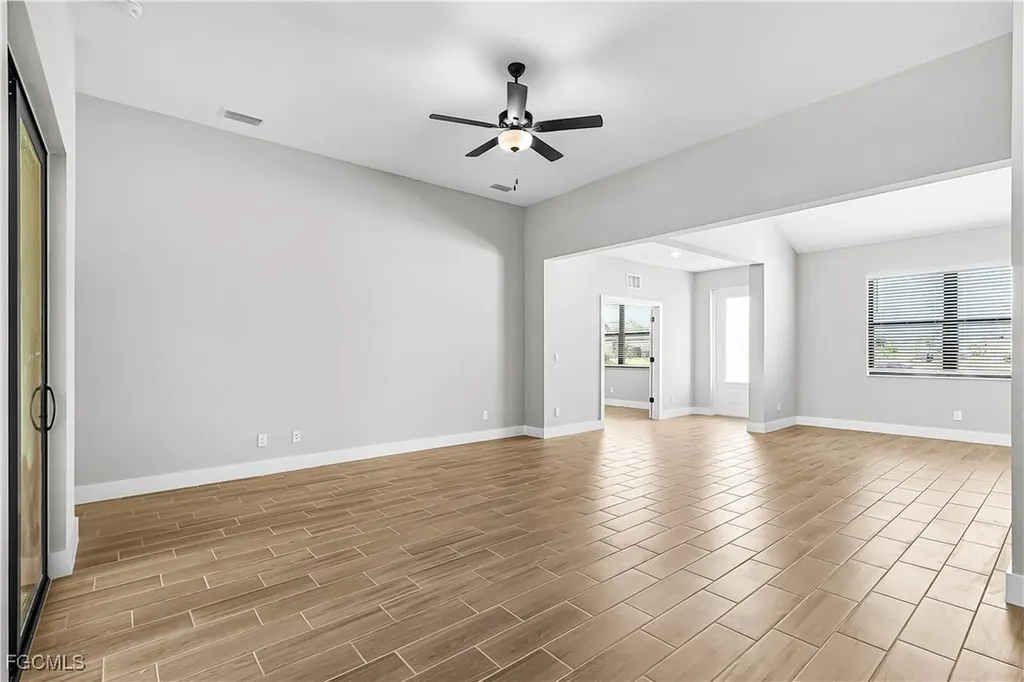 2705 SW 4th Avenue Cape Coral FL 33914