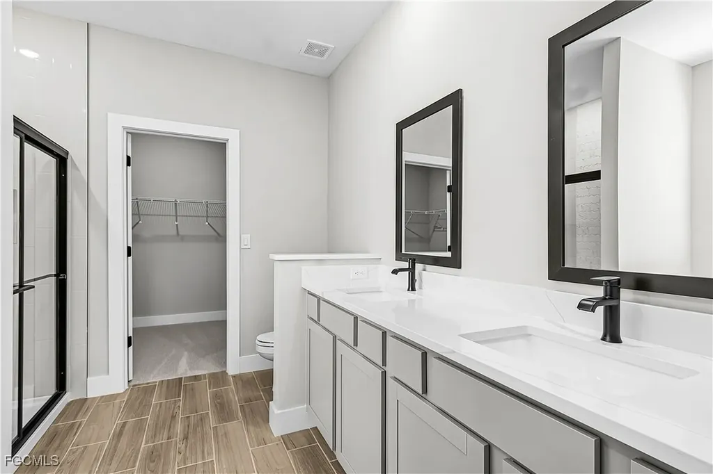 2705 SW 4th Avenue Cape Coral FL 33914