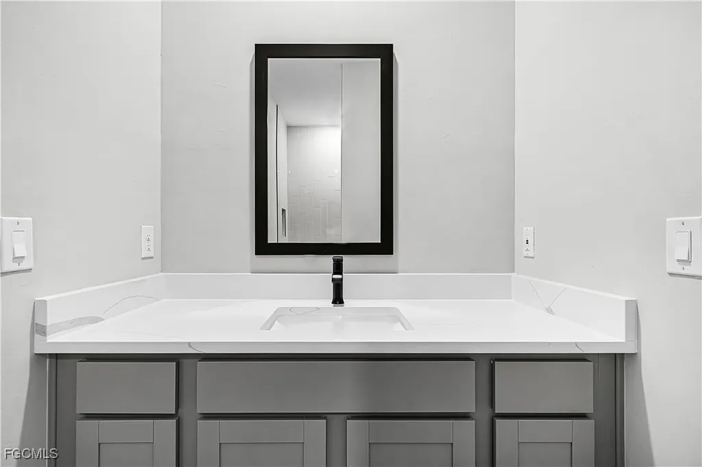 2705 SW 4th Avenue Cape Coral FL 33914