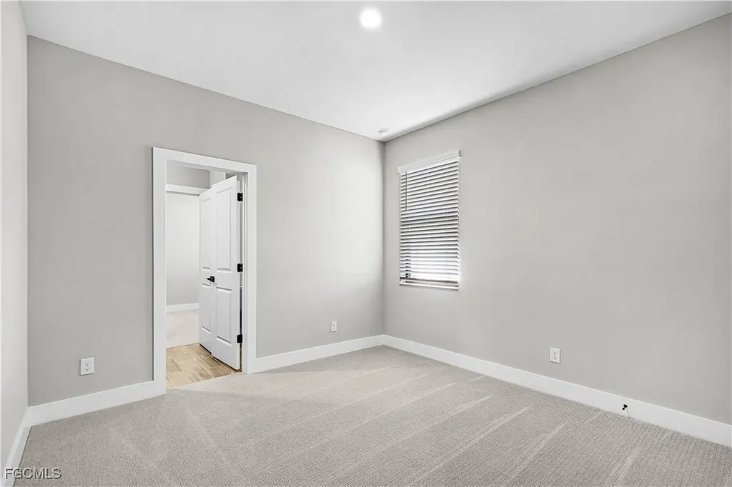 2705 SW 4th Avenue Cape Coral FL 33914