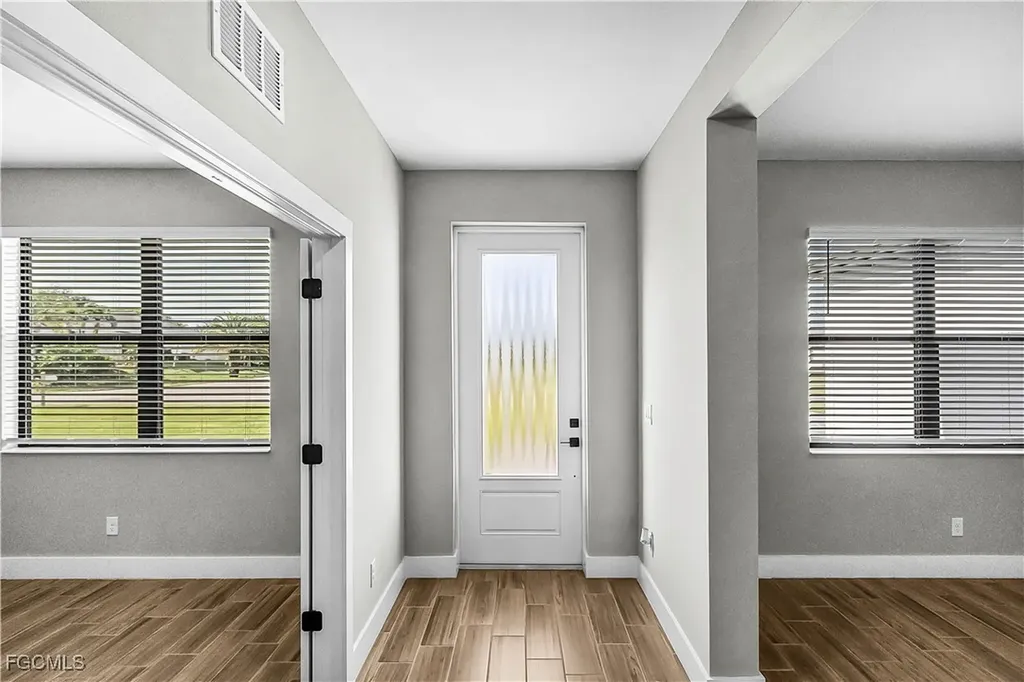 2705 SW 4th Avenue Cape Coral FL 33914