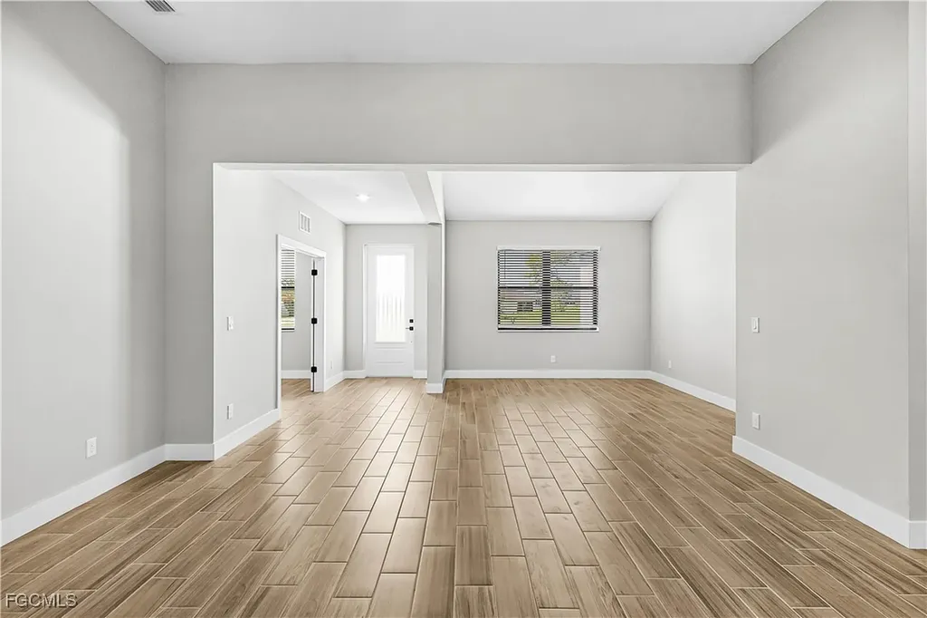 2705 SW 4th Avenue Cape Coral FL 33914