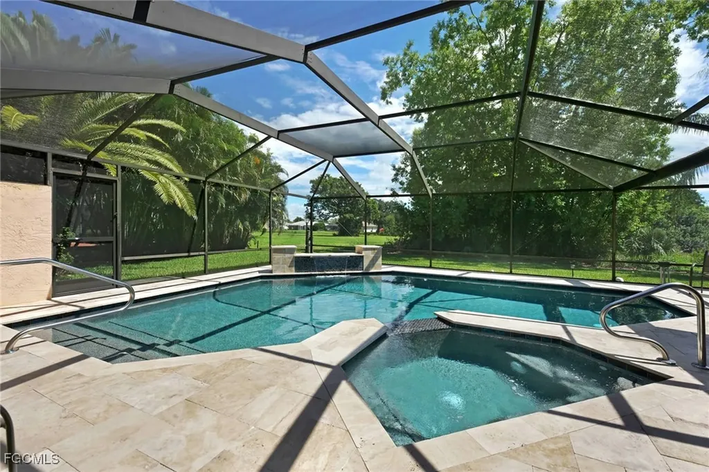 4220 Glasgow Court North Fort Myers FL 33903
