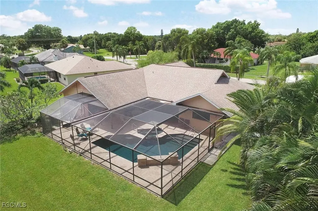 4220 Glasgow Court North Fort Myers FL 33903