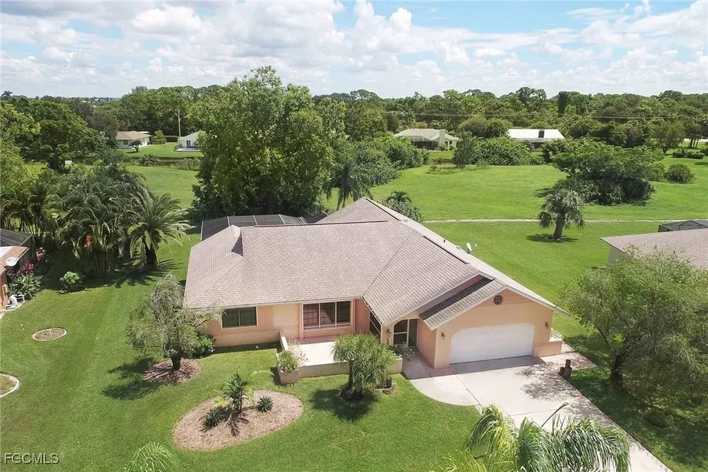 4220 Glasgow Court North Fort Myers FL 33903