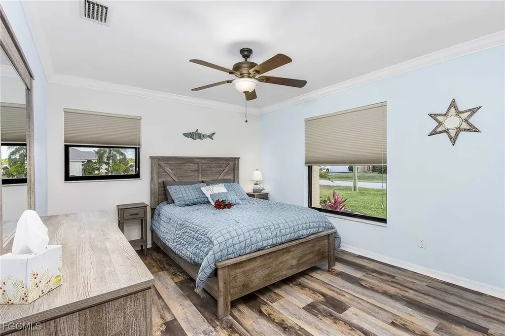 201 SE 28th Terrace Cape Coral FL 33904