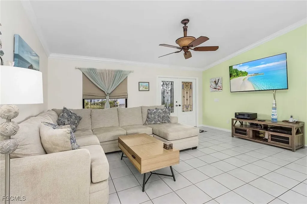 201 SE 28th Terrace Cape Coral FL 33904