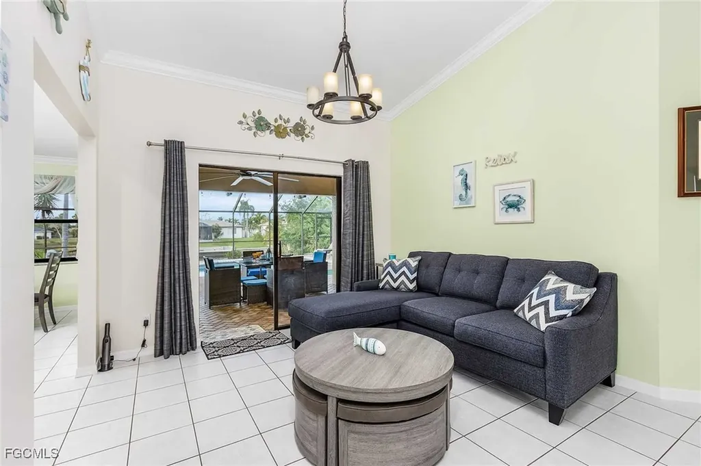 201 SE 28th Terrace Cape Coral FL 33904