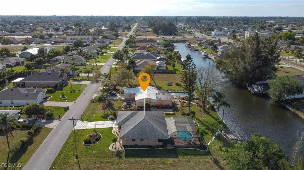 201 SE 28th Terrace Cape Coral FL 33904