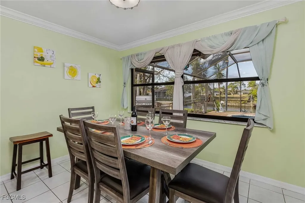 201 SE 28th Terrace Cape Coral FL 33904
