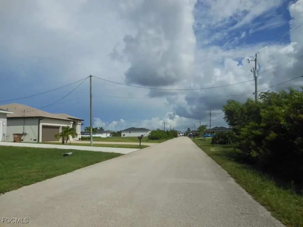 3509 NW 41st Place Cape Coral FL 33993