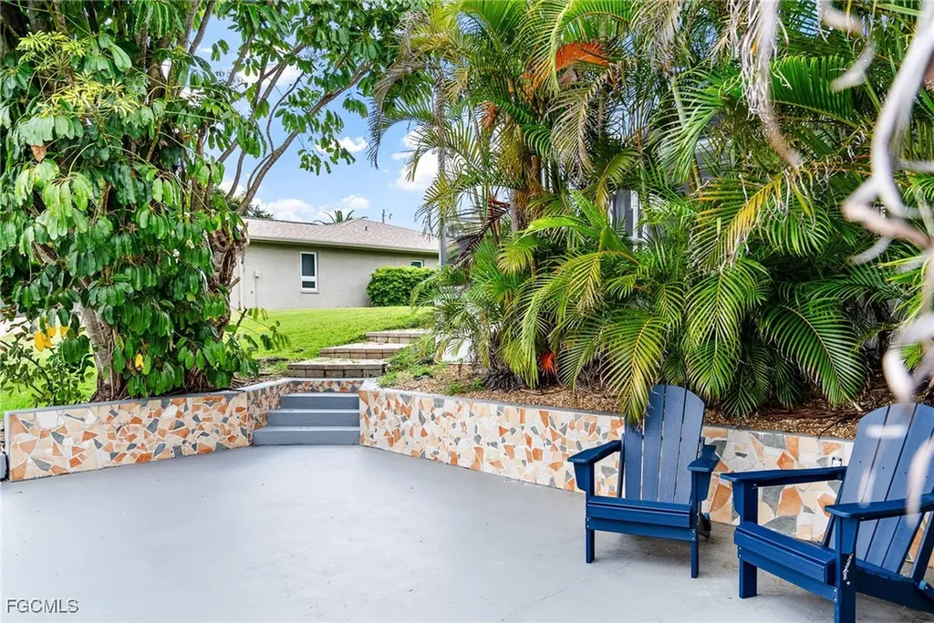 2328 SE 27th Street Cape Coral FL 33904
