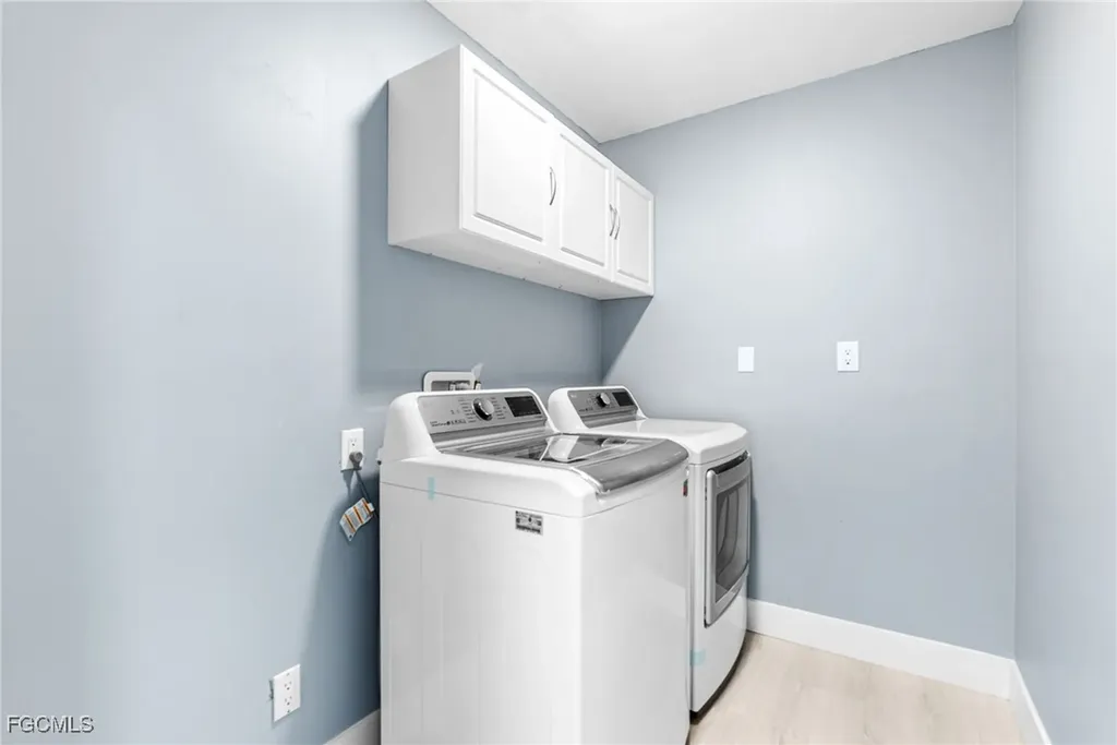 2328 SE 27th Street Cape Coral FL 33904
