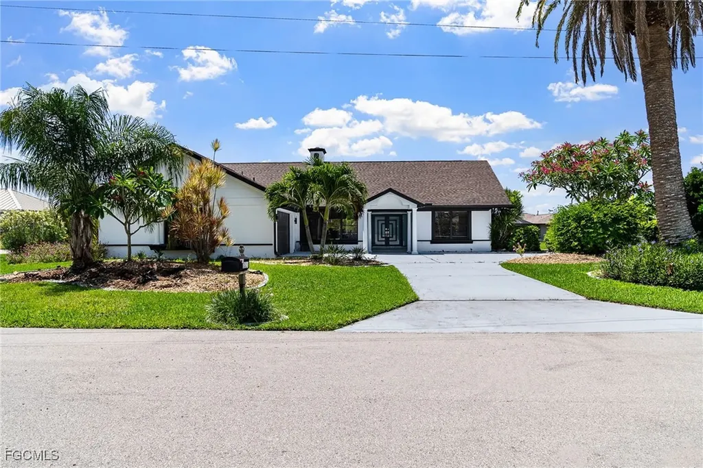 2328 SE 27th Street Cape Coral FL 33904