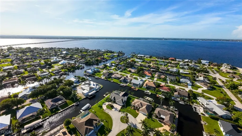 2328 SE 27th Street Cape Coral FL 33904