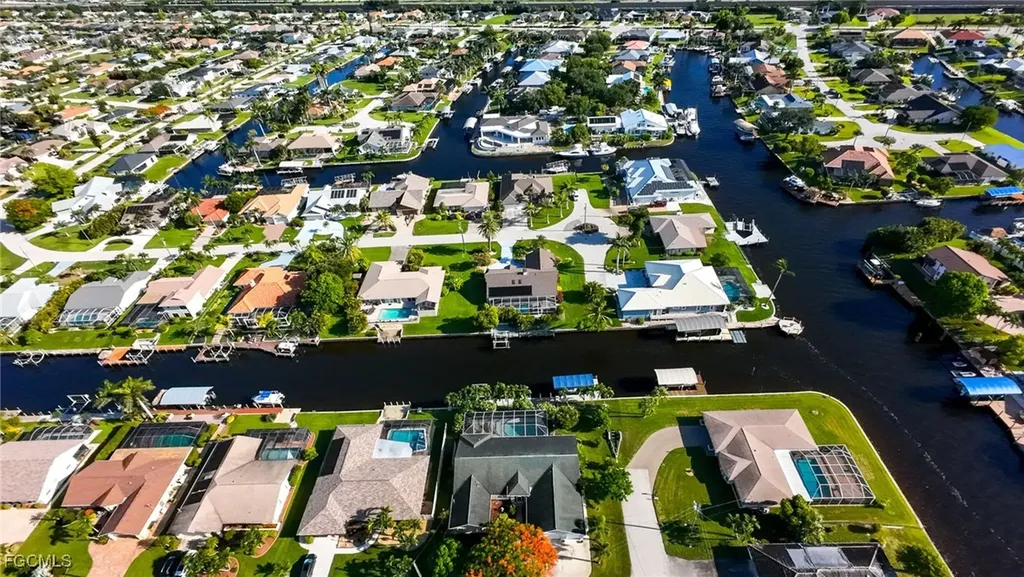 2328 SE 27th Street Cape Coral FL 33904