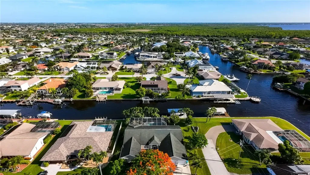 2328 SE 27th Street Cape Coral FL 33904