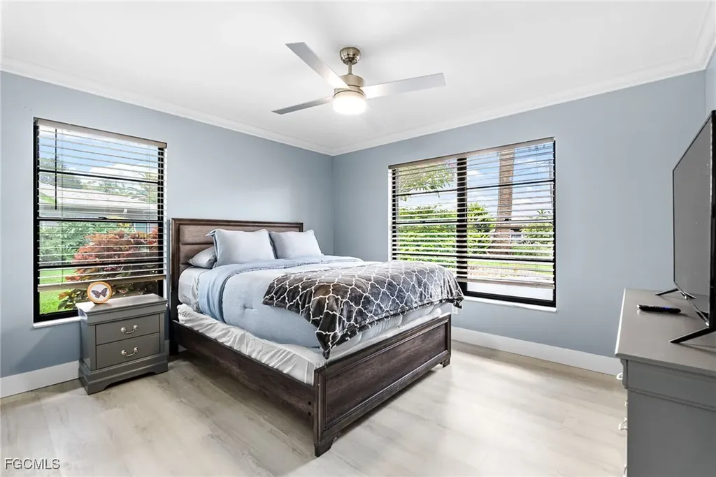 2328 SE 27th Street Cape Coral FL 33904