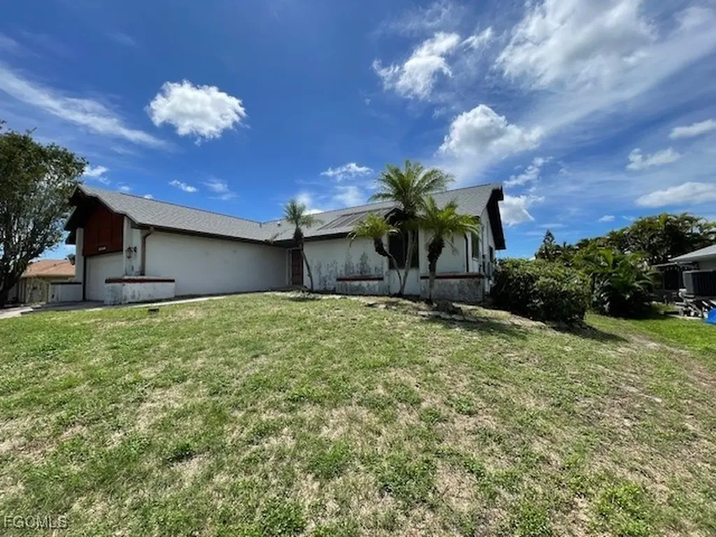 6057 Birnam Wood Lane Fort Myers FL 33908