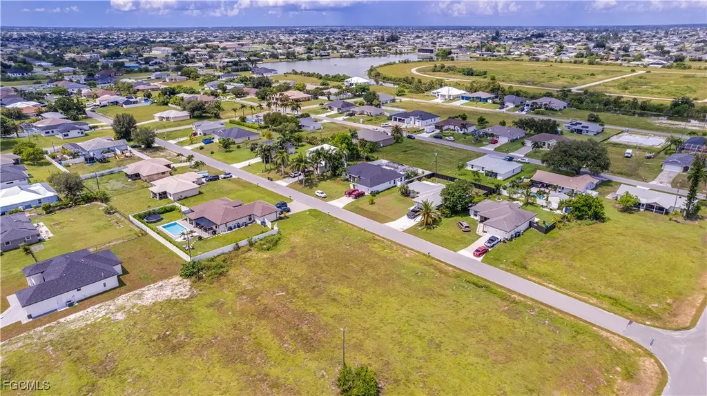 2213 NE 14th Avenue Cape Coral FL 33909