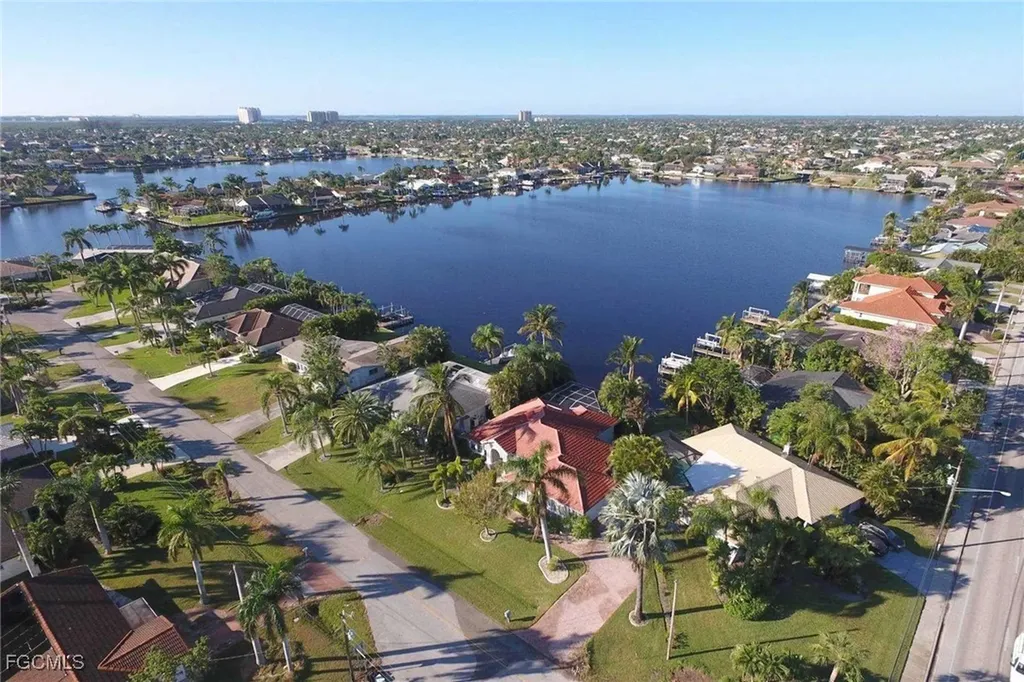 4808 SW 5th Place Cape Coral FL 33914