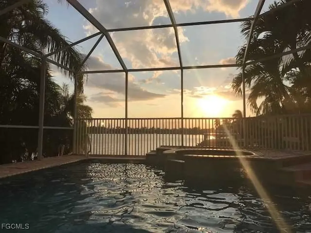 4808 SW 5th Place Cape Coral FL 33914