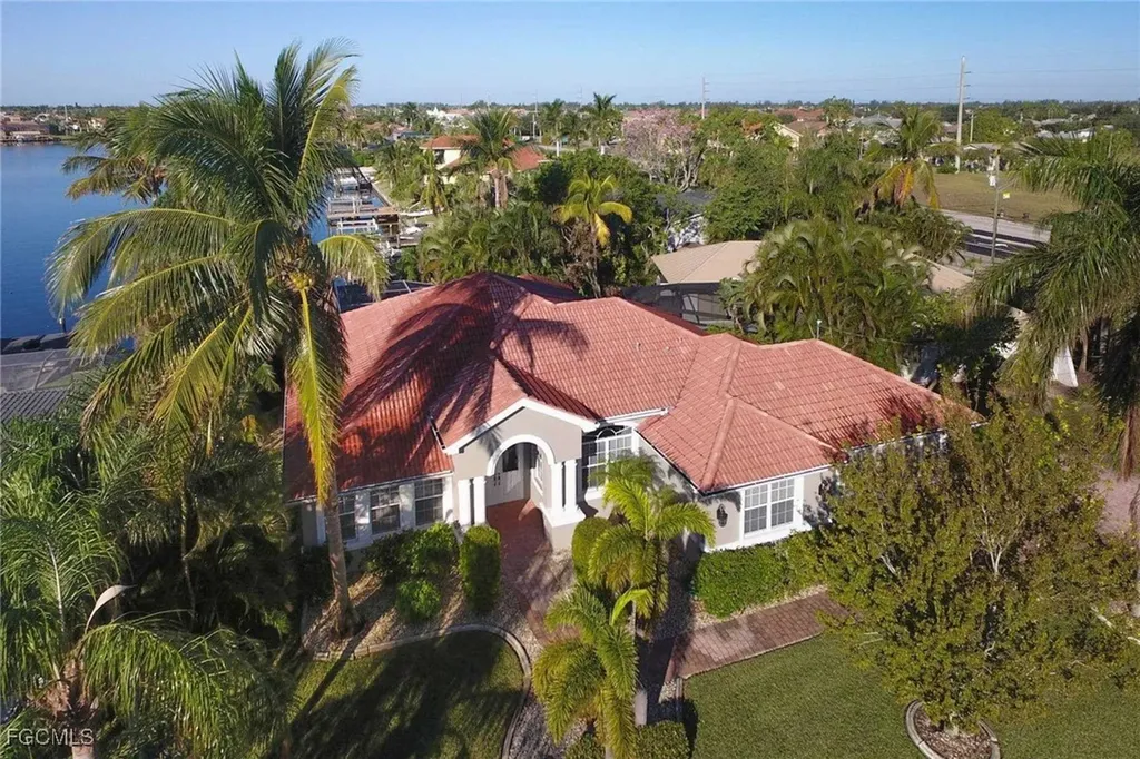 4808 SW 5th Place Cape Coral FL 33914