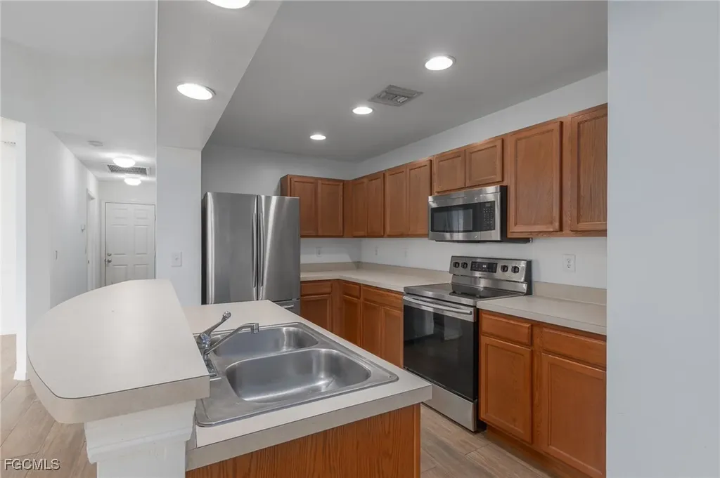 9268 Aegean Circle Lehigh Acres FL 33936