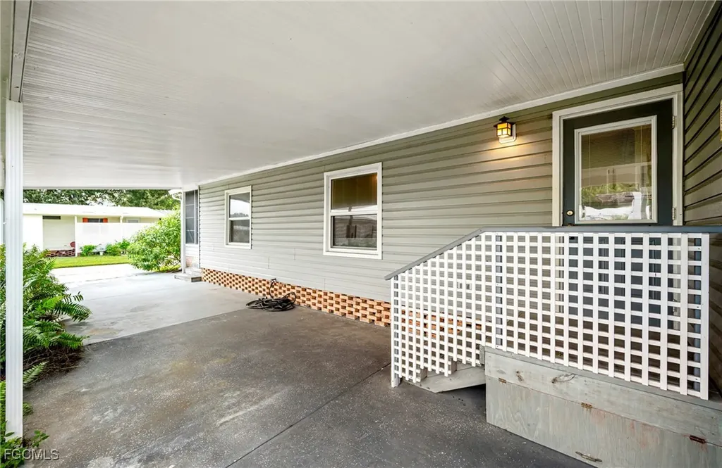 9849 Creekwood Lane Fort Myers FL 33905