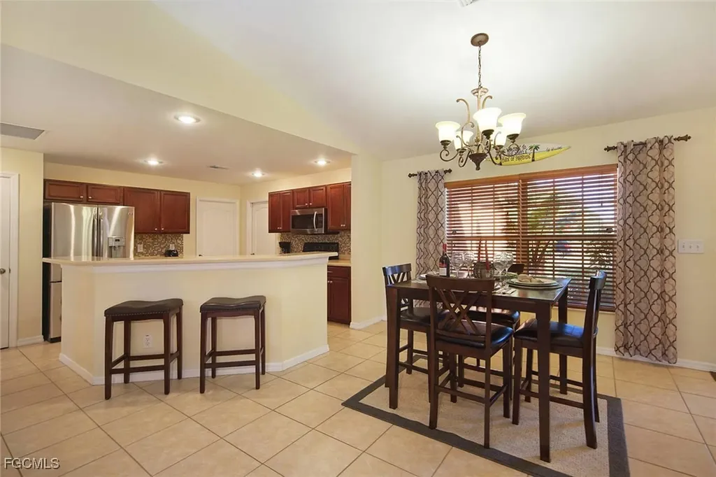 1916 NW 13th Place Cape Coral FL 33993