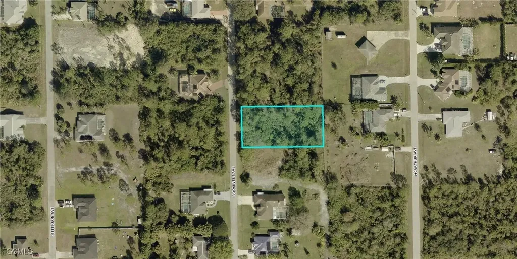 912 Roosevelt Avenue Lehigh Acres FL 33936