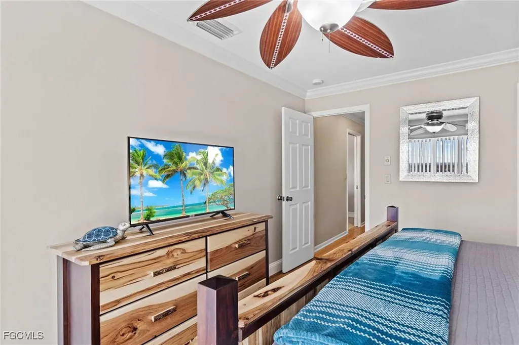 252 Bayshore Drive Cape Coral FL 33904