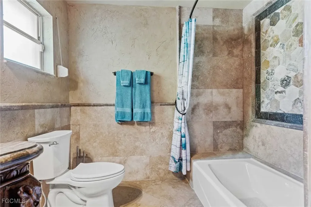 252 Bayshore Drive Cape Coral FL 33904