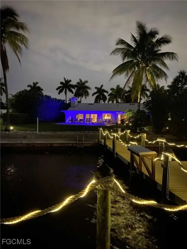 252 Bayshore Drive Cape Coral FL 33904