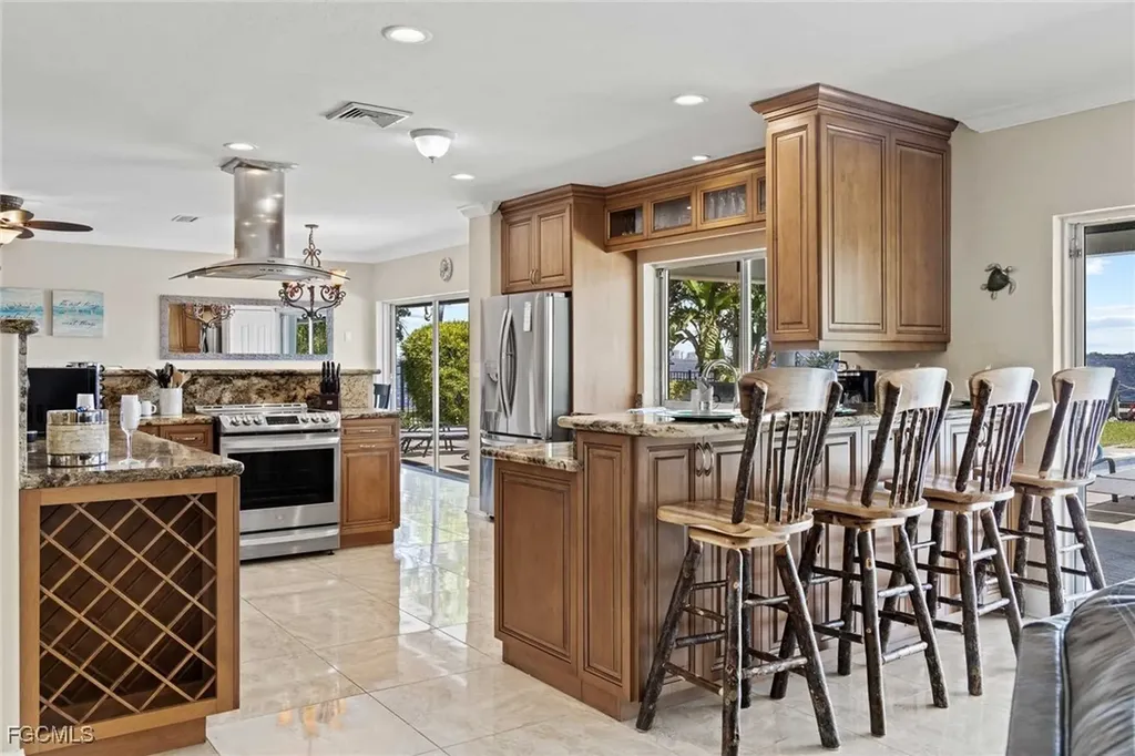 252 Bayshore Drive Cape Coral FL 33904