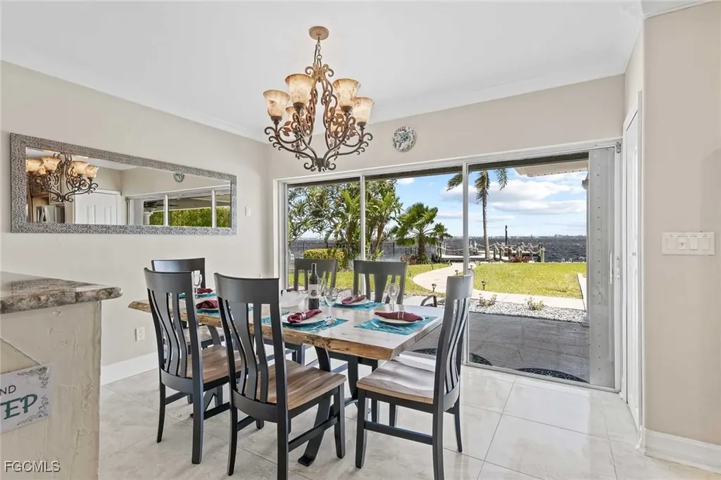 252 Bayshore Drive Cape Coral FL 33904