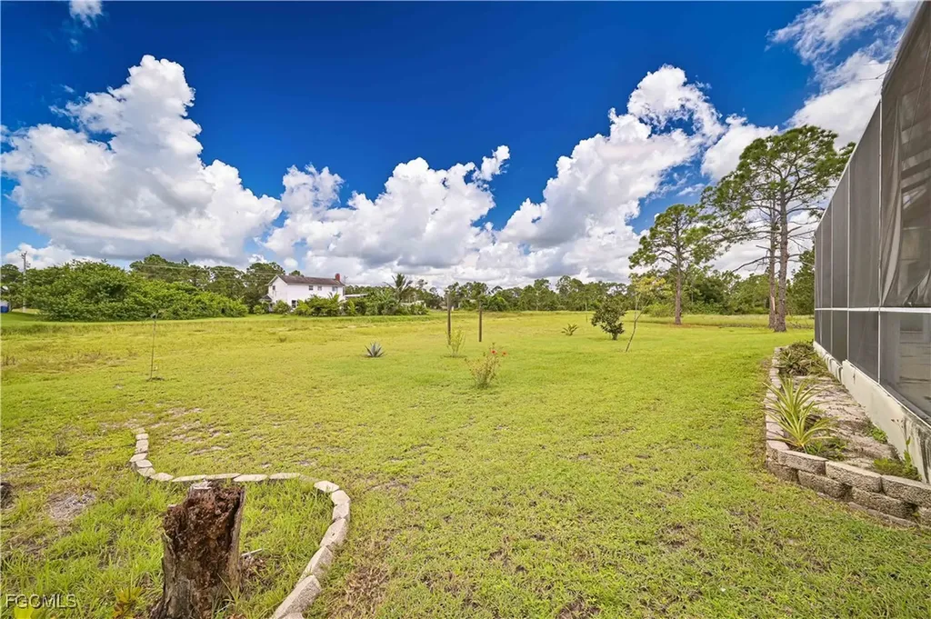 735 Troy Avenue Lehigh Acres FL 33974