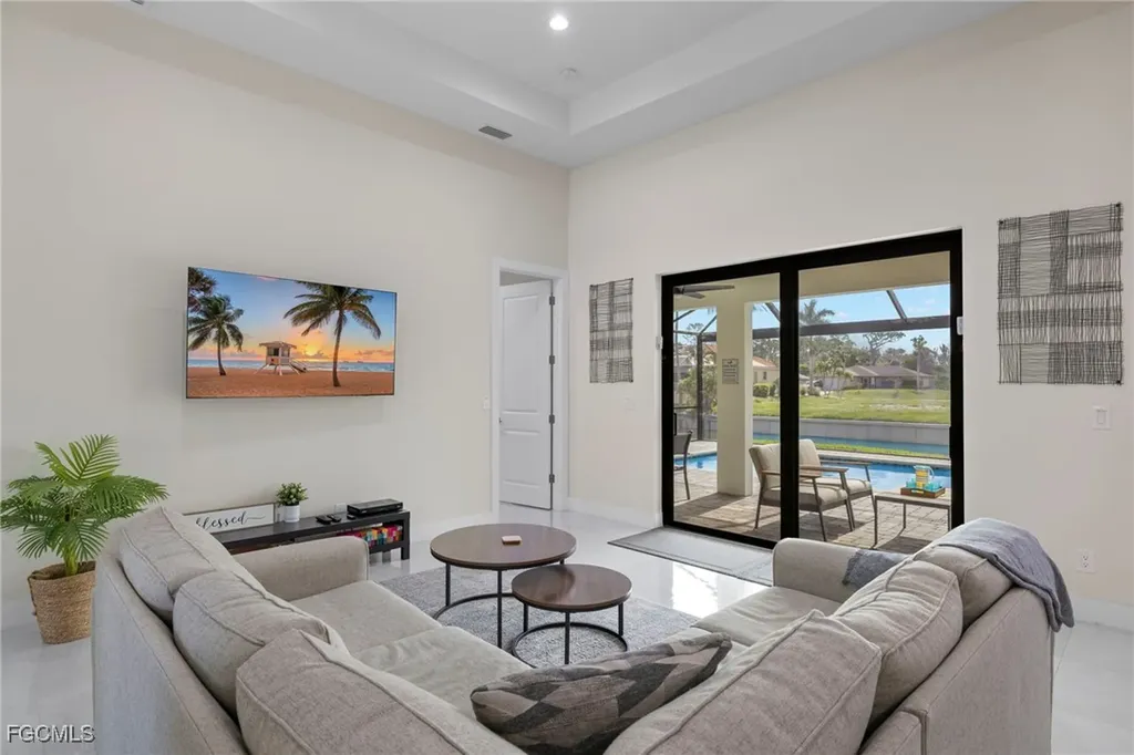 1137 SW 18th Court Cape Coral FL 33991