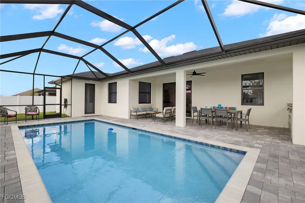 1137 SW 18th Court Cape Coral FL 33991