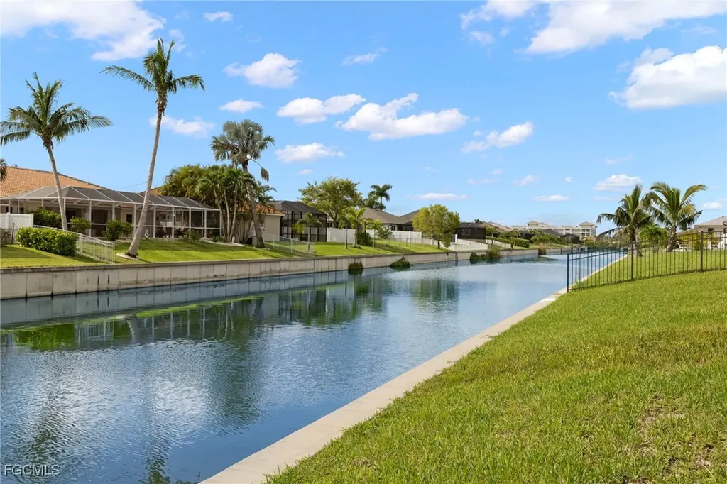 1137 SW 18th Court Cape Coral FL 33991
