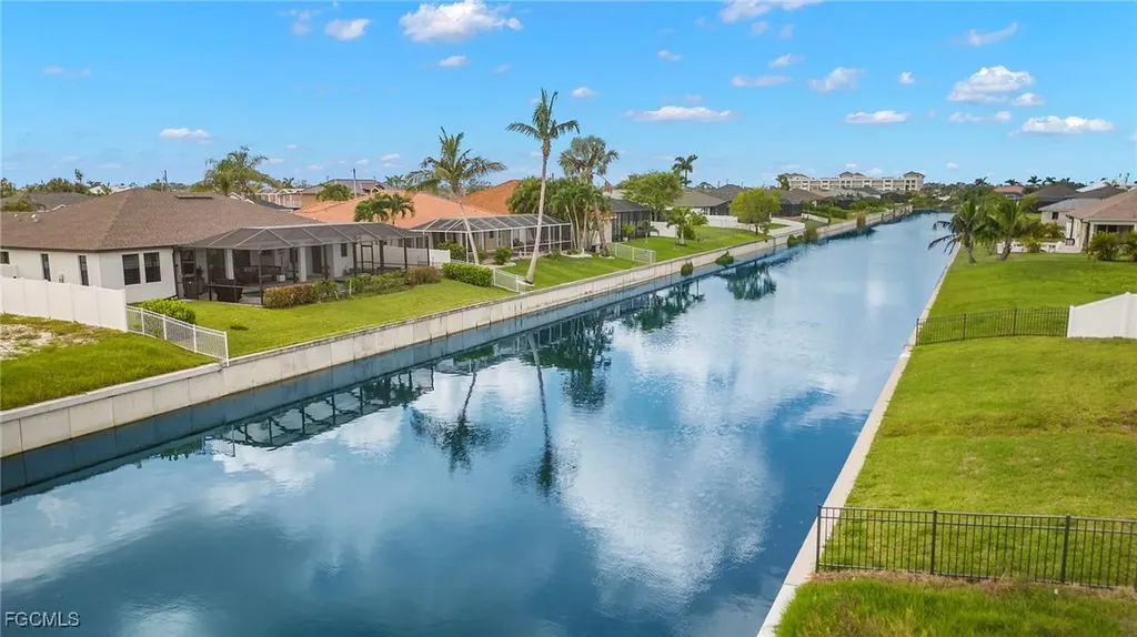 1137 SW 18th Court Cape Coral FL 33991