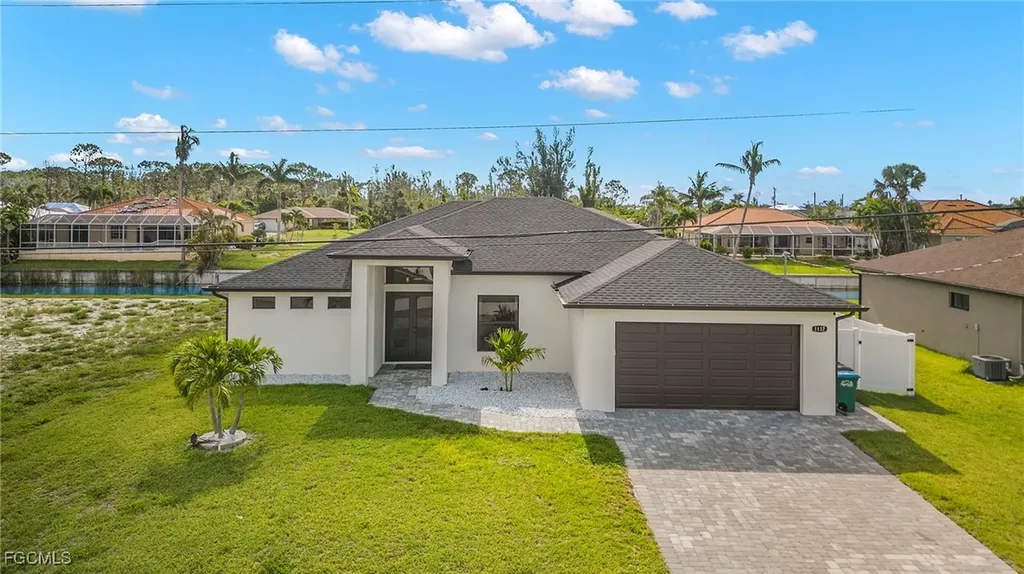 1137 SW 18th Court Cape Coral FL 33991