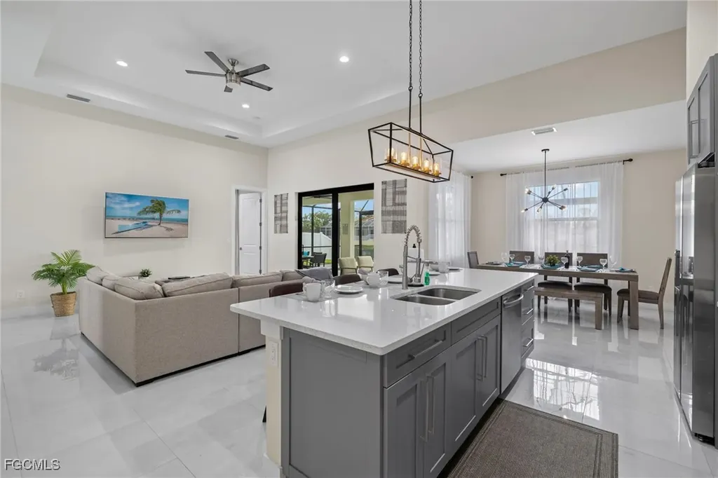1137 SW 18th Court Cape Coral FL 33991
